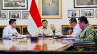 Presiden-Prabowo-ratas-bencana-696x491